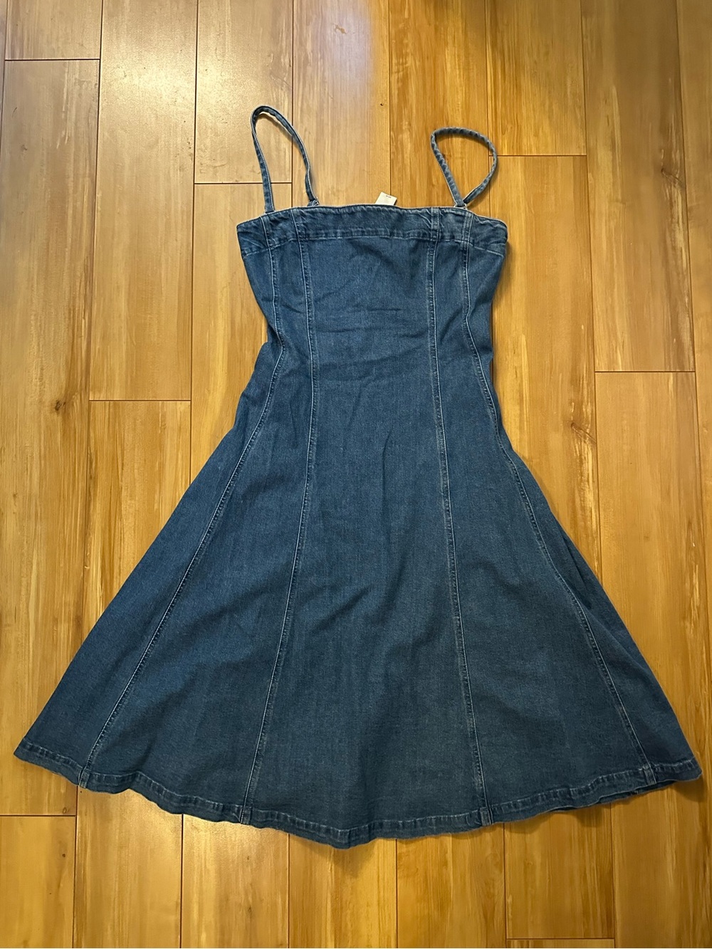 NWT GAP Denim Removable Spaghetti Strap Midi Dress in Dark Blue, size Medium